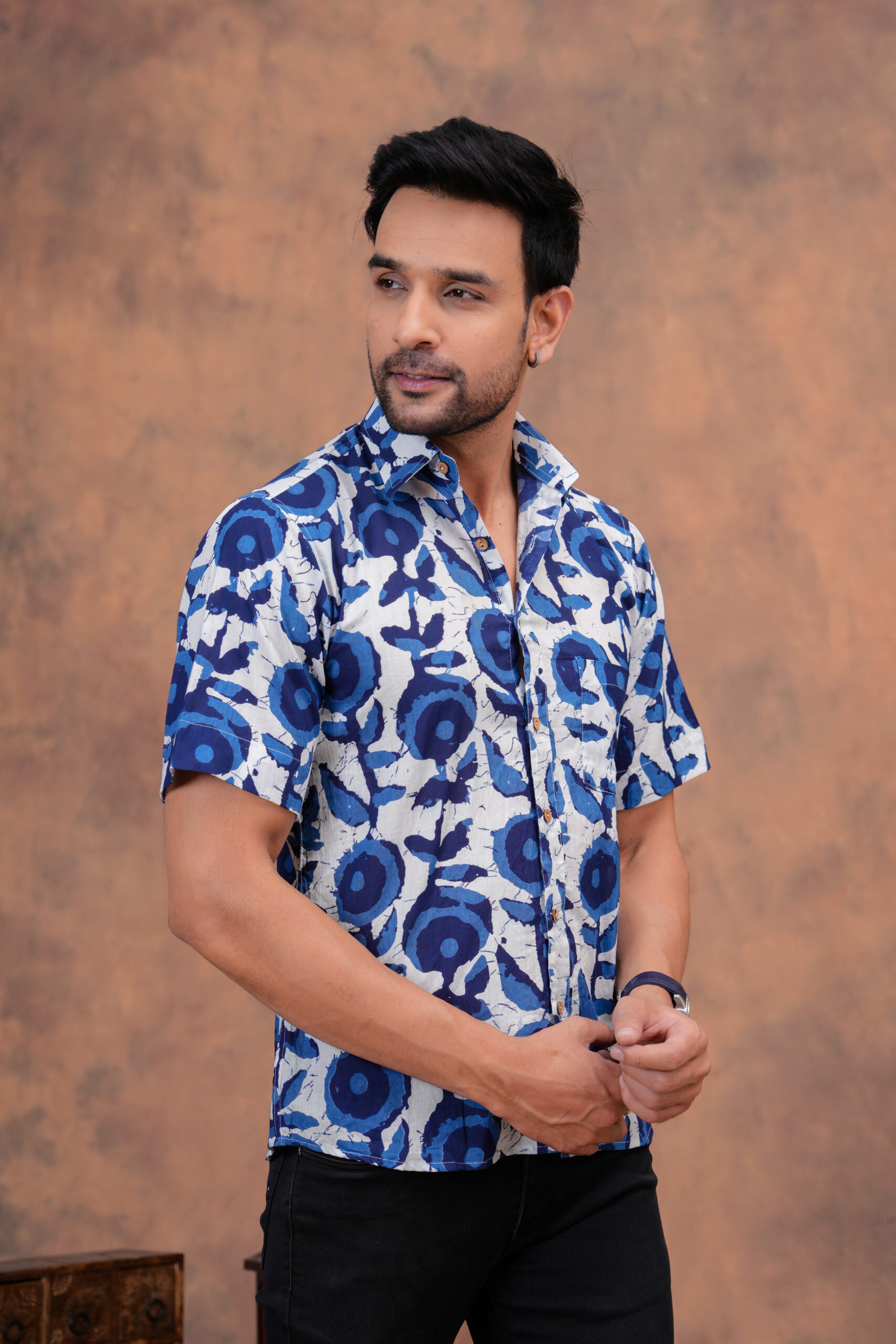 Men’s Blue Bagru Handblock Printed Cotton Shirt - Image 2